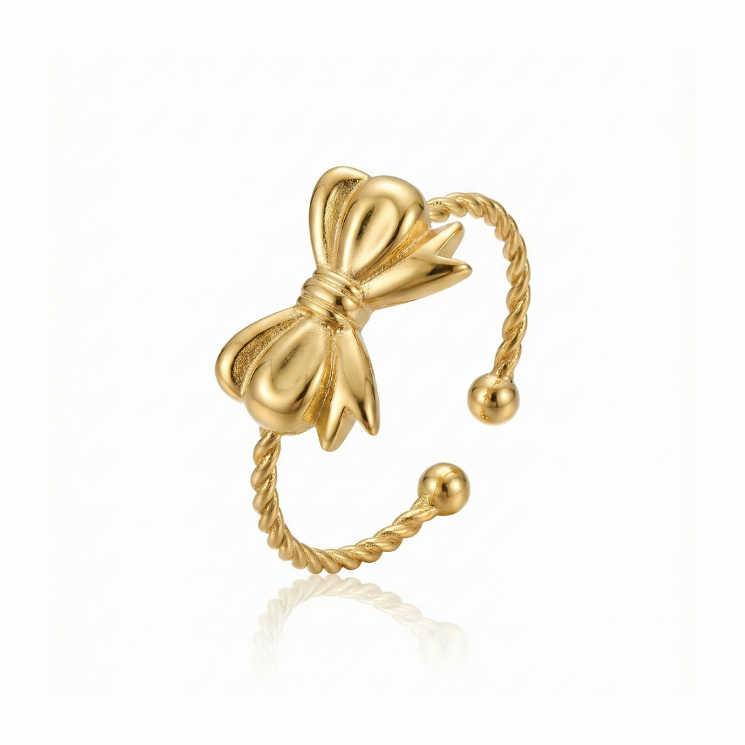 Chic Sleek Ring